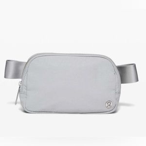 OG Lululemon Everywhere Belt Bag *1L in Silver Drop